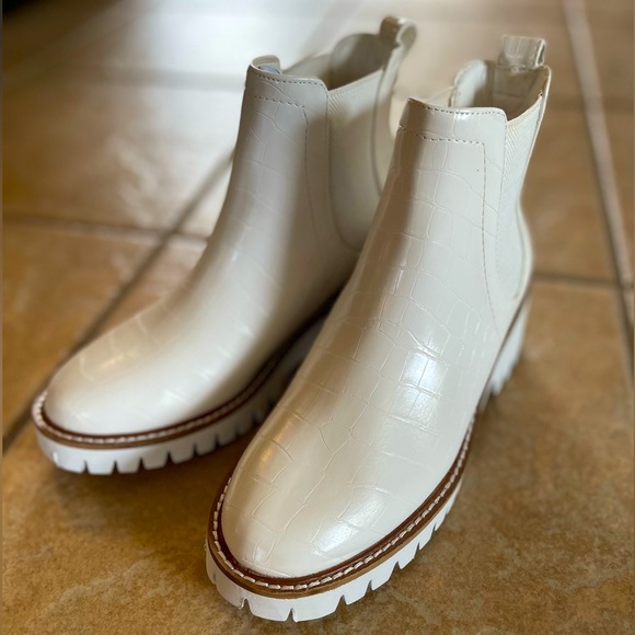 Coconuts by Matisse Shoes - Coconuts by Matisse Preston Chunky Platform White Faux Crocodile Boot